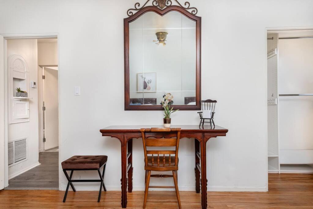 Chic And Spacious 3Br Gem In Central La Los Angeles Exterior photo