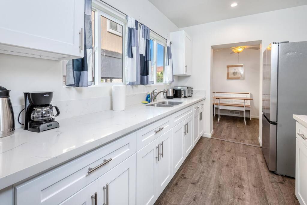 Chic And Spacious 3Br Gem In Central La Los Angeles Exterior photo